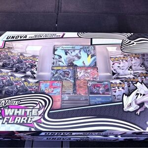 Unova Heavy Hitters Premium Collection - Black and White